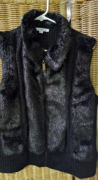 MERCER Street Studio Vest Faux Fur & Sweater Size Petite/PXL Full Zip ELEGANT - Picture 1 of 9